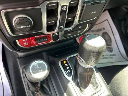 Used 2021 Jeep Gladiator Mojave AWD/4WD image 24