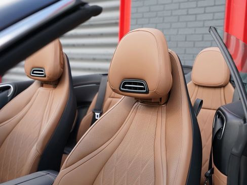 Used 2024 Mercedes-Benz CLE 300 4MATIC Cabriolet image 12