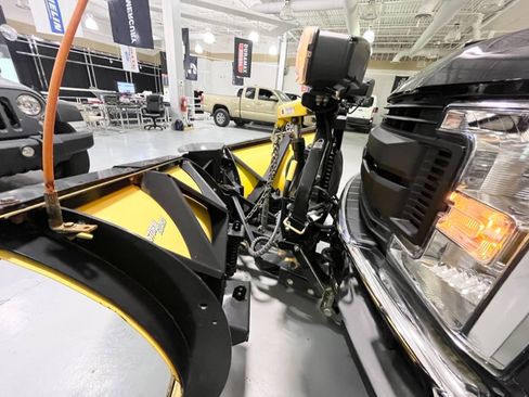 Used 2019 Ford F250 XL w/ XL Value Package image 6