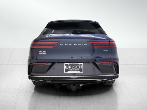 New 2026 Genesis GV70 2.5T Advanced w/ G1 Accessory Package AWD/4WD image 4