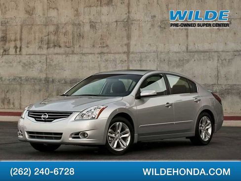 Used 2012 Nissan Altima 3.5 SR w/ Sport Pkg image 1