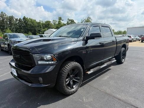 Used 2018 RAM 1500 Sport w/ Convenience Group AWD/4WD image 3