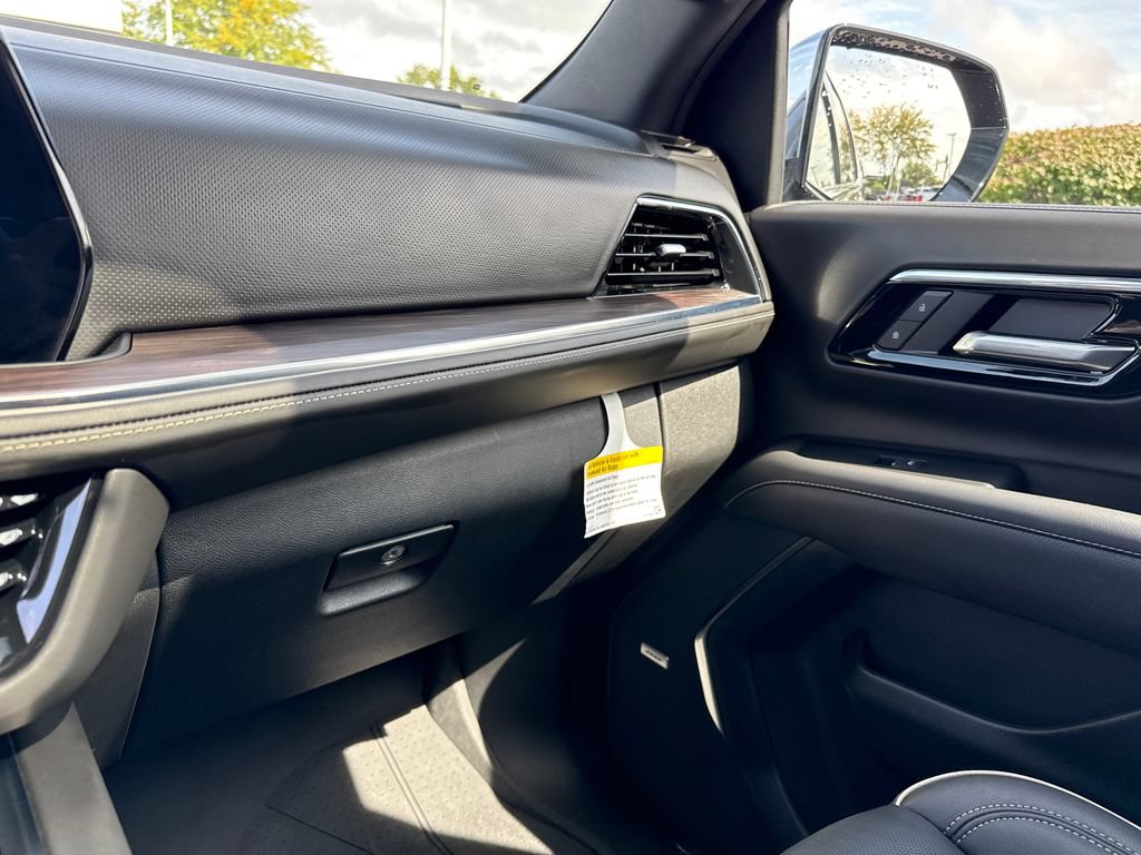Certified 2025 Chevrolet Tahoe Premier AWD/4WD image 27
