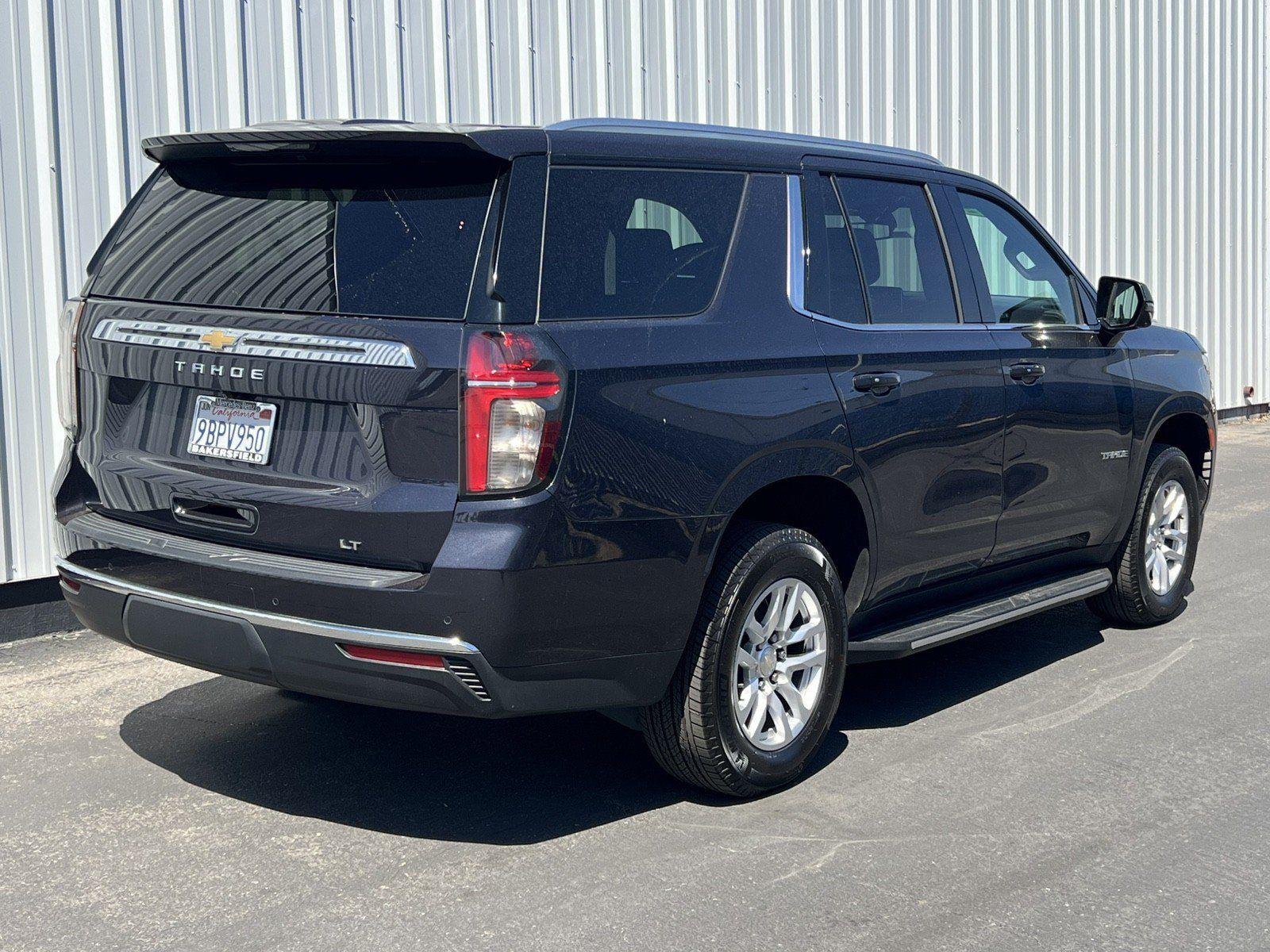 Used 2022 Chevrolet Tahoe LT w/ Luxury Package AWD/4WD image 6