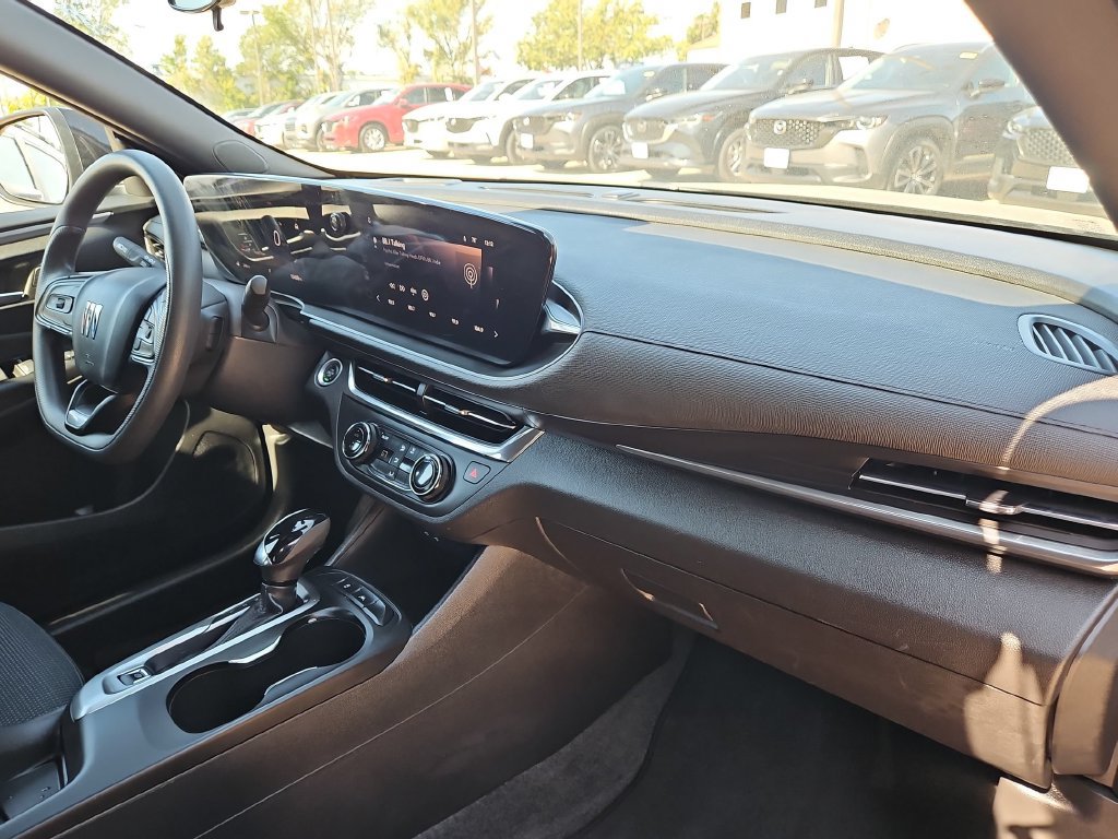 Used 2026 Buick Envista Preferred FWD image 32