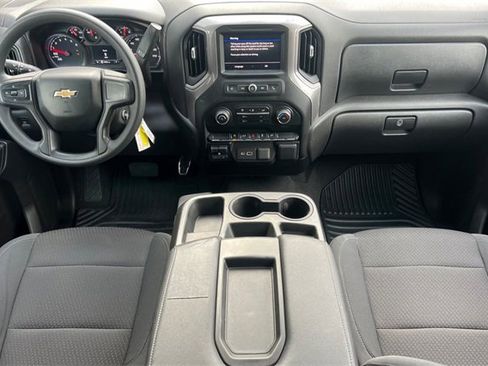 Used 2021 Chevrolet Silverado 1500 Custom image 16