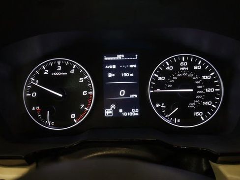 Used 2024 Subaru Outback Premium AWD/4WD image 17