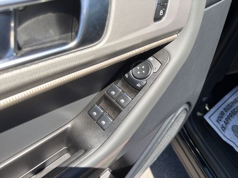 Certified 2026 Ford Explorer Active AWD/4WD image 17