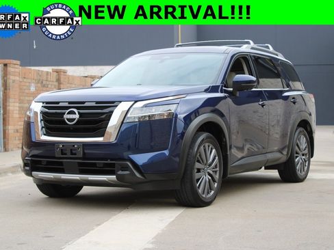 Used 2024 Nissan Pathfinder SL w/ SL Premium Package image 1
