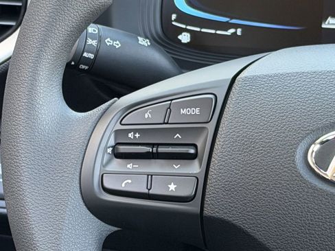 New 2026 Hyundai Venue SE image 13