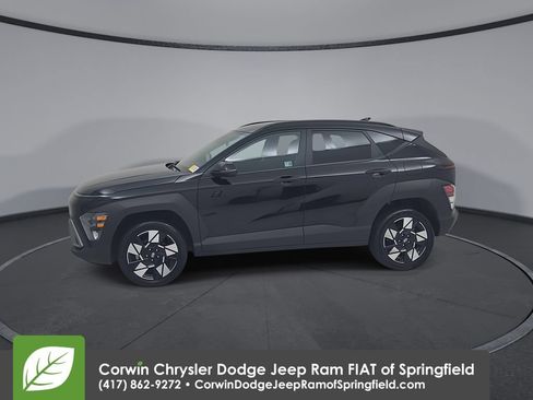 Used 2025 Hyundai Kona SEL AWD/4WD image 8