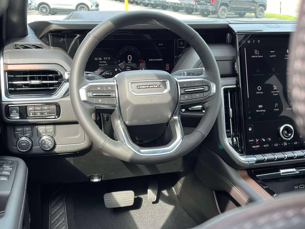 New 2026 GMC Yukon Denali w/ Sun & Power Step Package AWD/4WD image 12