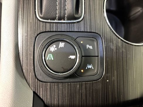 Used 2017 GMC Acadia SLT w/ LPO, Floor Liner Package image 42