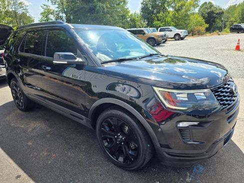 Used 2019 Ford Explorer Sport w/ Ford Safe & Smart Package AWD/4WD image 3
