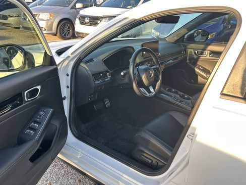 Used 2024 Honda Civic Sport Touring image 10