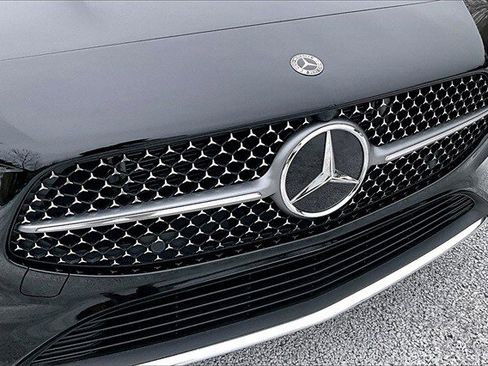 Used 2025 Mercedes-Benz CLA 250 4MATIC image 36