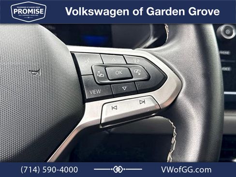 Used 2024 Volkswagen Taos SE FWD image 19