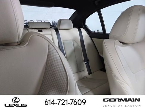 Used 2023 BMW 330e xDrive w/ M Sport Package image 21