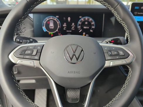 New 2026 Volkswagen Tiguan S image 38