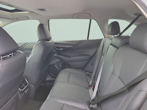 Used 2020 Subaru Outback Limited image 9