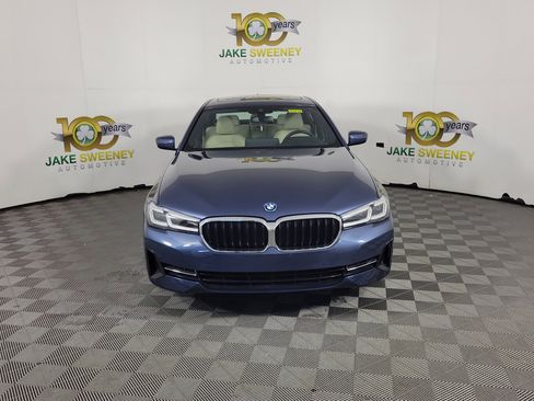 Certified 2023 BMW 530e xDrive w/ Convenience Package AWD/4WD image 2