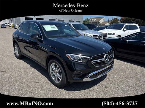 Used 2025 Mercedes-Benz GLC 300 image 1