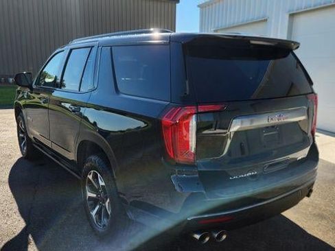 Used 2022 GMC Yukon AT4 w/ Technology Package AWD/4WD image 6