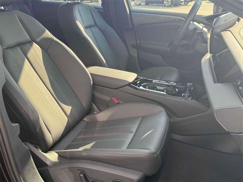 New 2025 Audi A6 e-tron Premium AWD/4WD image 12