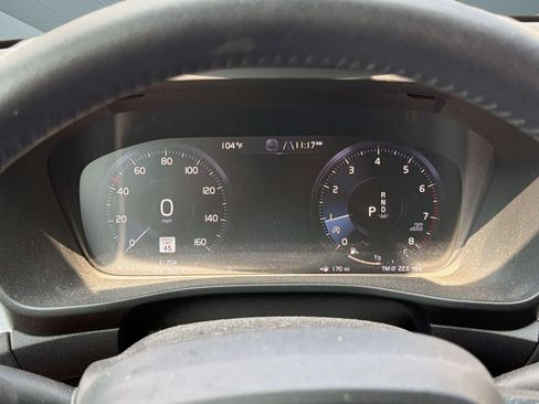 Used 2019 Volvo XC40 T5 Momentum AWD/4WD image 18