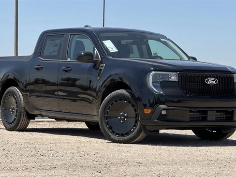 New 2025 Ford Maverick Lobo image 2
