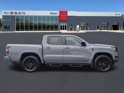 Used 2026 Nissan Frontier SV w/ SV Convenience Package AWD/4WD image 2