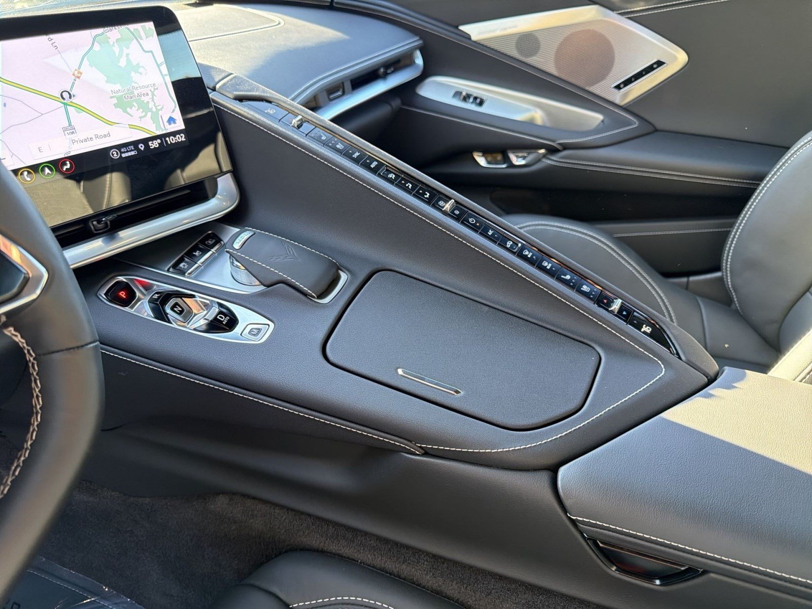 Used 2023 Chevrolet Corvette Stingray Preferred Cpe w/ Z51 Performance Package RWD image 19