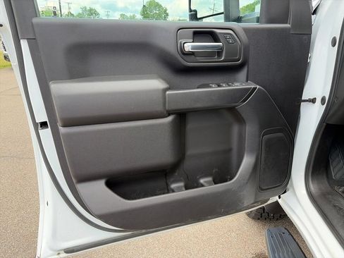 Used 2022 Chevrolet Silverado 2500 Custom w/ Custom Value Package AWD/4WD image 21