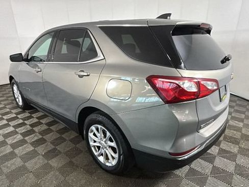 Used 2019 Chevrolet Equinox LT FWD image 4