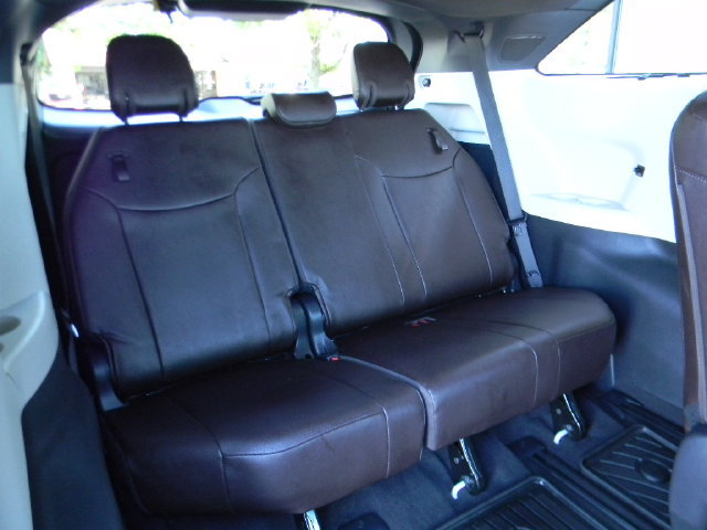 Certified 2024 Toyota Sienna Platinum AWD/4WD image 28