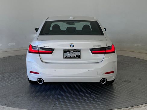 New 2026 BMW 330i xDrive Sedan w/ Premium Package image 9