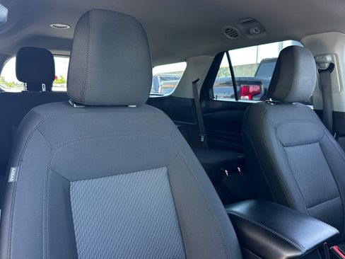 Used 2022 Ford Explorer XLT AWD/4WD image 17