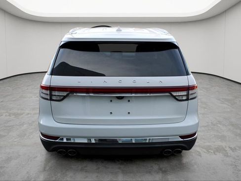 Used 2021 Lincoln Aviator Reserve w/ Elements Package Plus image 4