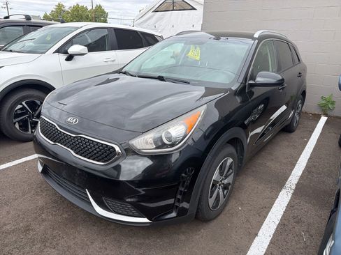 Used 2018 Kia Niro LX FWD image 1