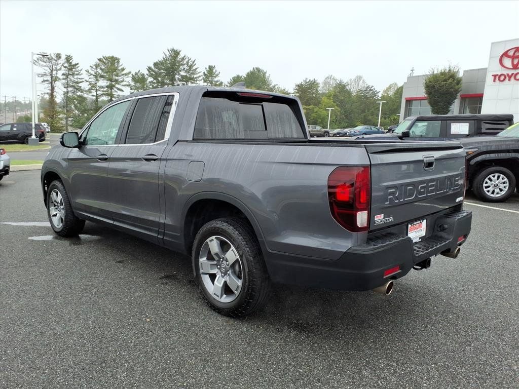 Used 2025 Honda Ridgeline RTL image 13