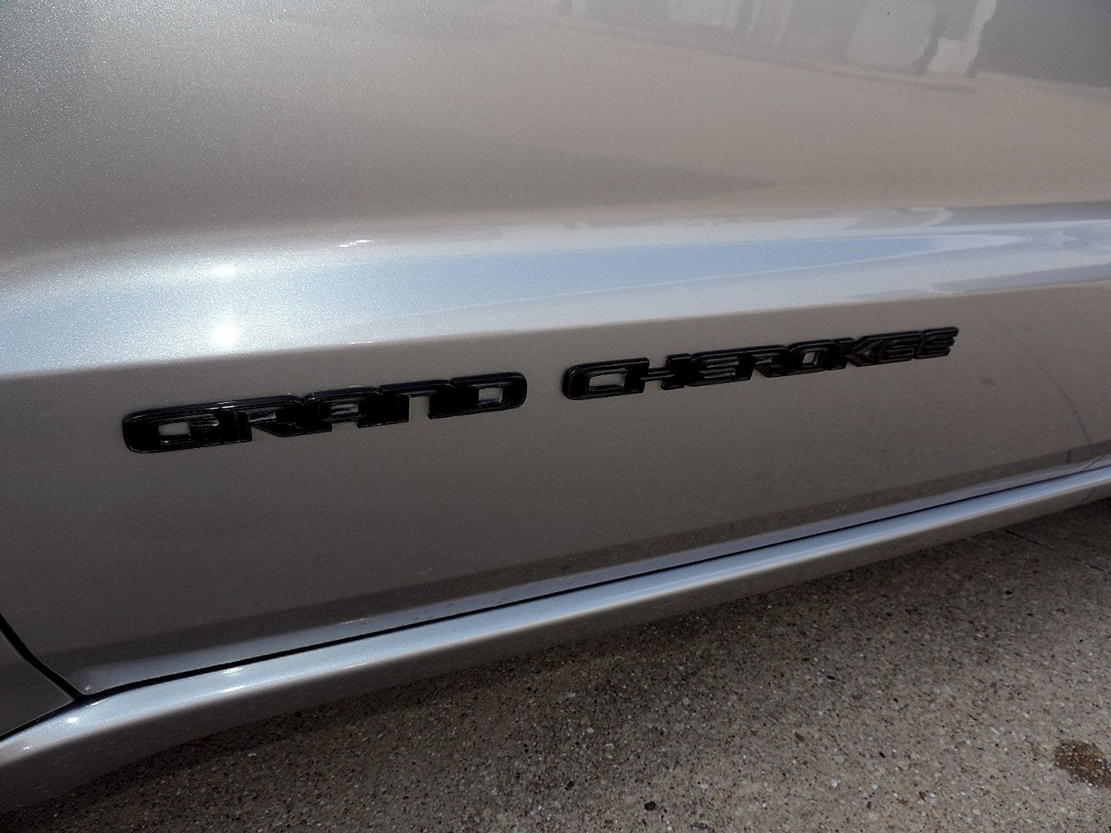 Used 2021 Jeep Grand Cherokee Laredo X RWD image 17