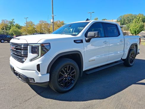 Used 2025 GMC Sierra 1500 Elevation AWD/4WD image 3