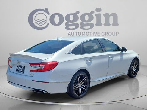 Used 2022 Honda Accord Touring image 5