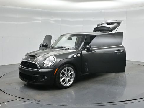 Used 2011 MINI Cooper S image 26