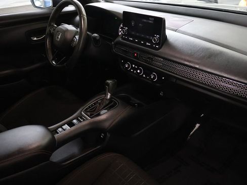 Used 2024 Honda HR-V Sport image 11