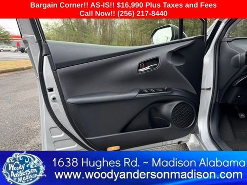 Used 2016 Toyota Prius Two image 20