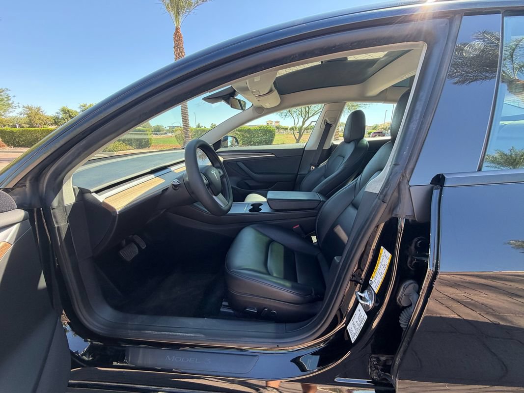 Used 2022 Tesla Model 3 Long Range AWD/4WD image 9