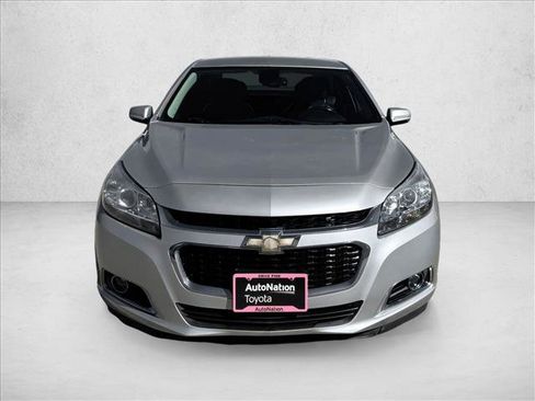 Used 2016 Chevrolet Malibu LTZ image 2