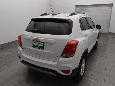 Used 2018 Chevrolet Trax LT w/ LT Convenience Package FWD image 7