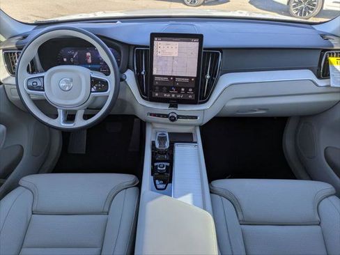New 2026 Volvo XC60 T8 Ultra w/ Protection Package Premier image 11